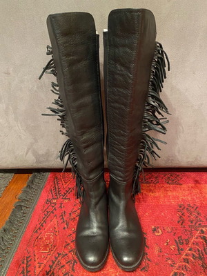 Leather boots with leather fringes like new, size 39, black