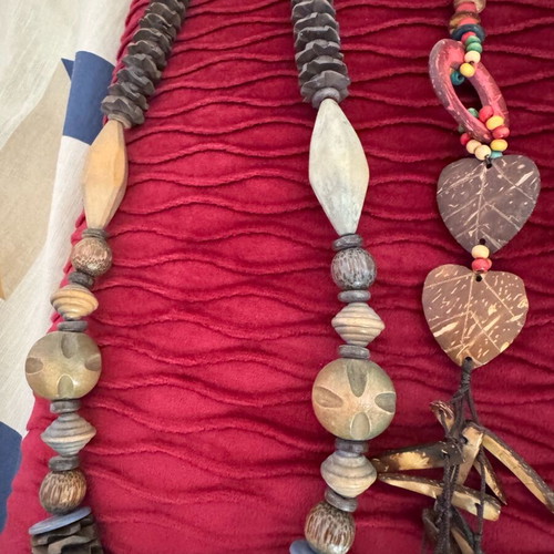 Handmade necklaces set of three like new