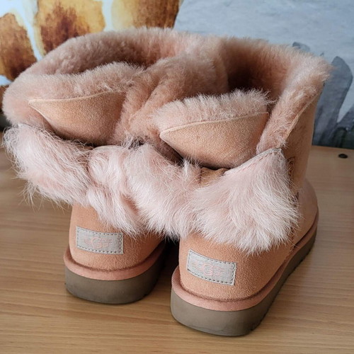 Ugg Classic Mini Fluff Bow suede boots like new size 41 pink