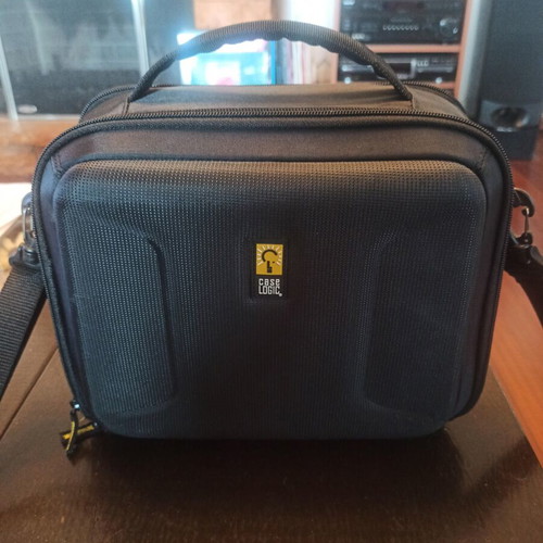 Case Logic shoulder bag like new, black