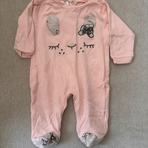 Baby rompers 0-3 months with hats like new, set