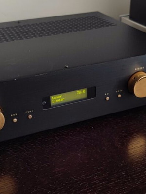 AVM EVOLUTION A2 preamplifier set / complete
