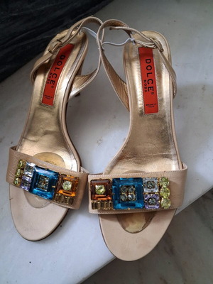 Dolce sandals size 40 like new with decorative stones