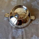  Κούπα WISKEMANN επάργυρη ( silver plated) 474/1 bw, Flandre Namur (Βέλγιο) τέλη 19ου αιώνα. Διαστάσεις: Διάμετρος ανοίγματος 19 εκατοστά. Ύψος 8 εκατοστά. Βάρος 658 γραμμάρια