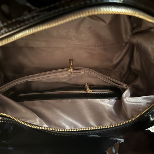 Tom & Eva Leopard Pri handbag like new, glossy synthetic