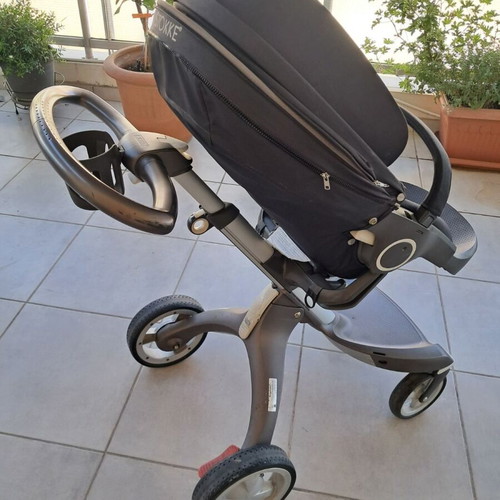 Stokke Baby Stroller and Car Seat like new