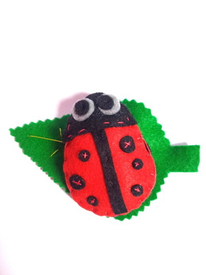 Ladybug pin on leaf handmade, new felt brooch