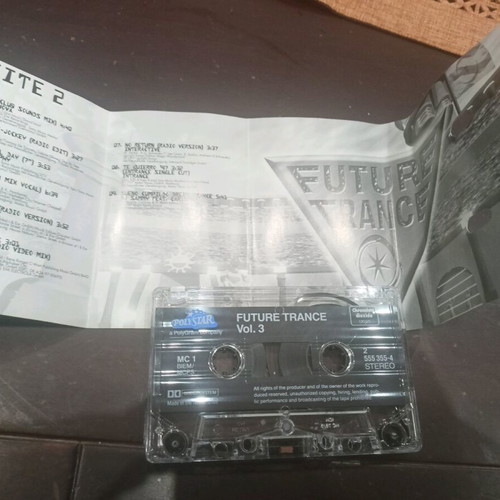 Future Trance Vol.3 cassette tapes like new, electronic genre, 2 pcs