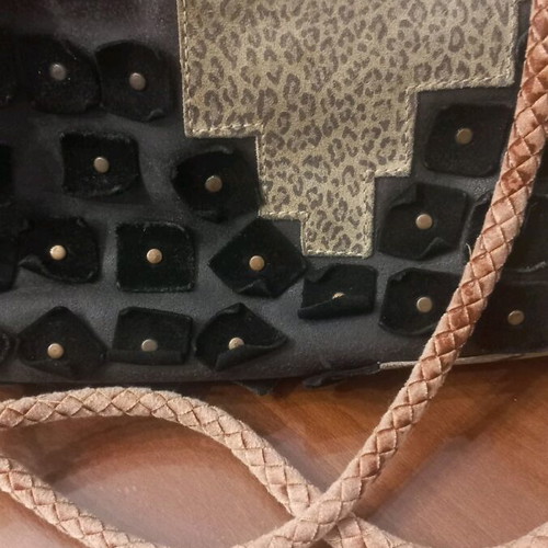 Women's leather handbag used, brown color