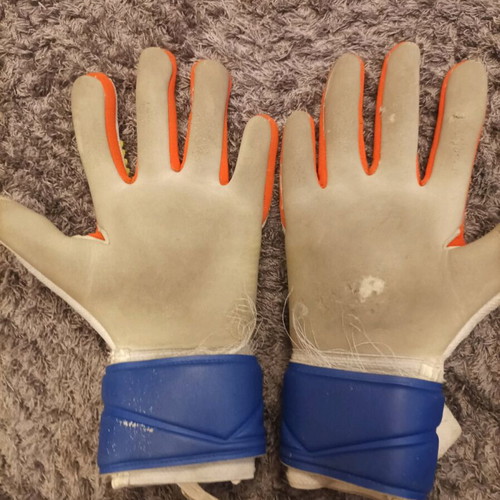 Football gloves used