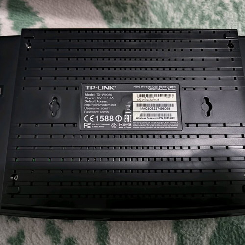 N600 Wireless Dual Band Gigabit VDSL2/ADSL2+ Modem Router like new