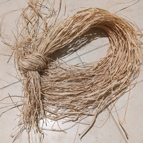 Raffia natural fibers for decoration and crafts like new