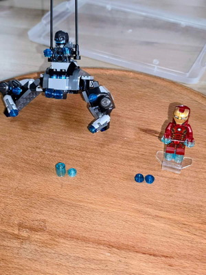 LEGO Marvel Super Heroes 76029 Age of Ultron Iron Man vs. Ultron used set