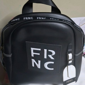 ΤΣΑΝΤΑ ΠΛΑΤΗΣ FRNC