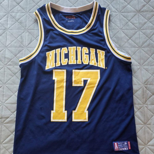 Michigan #17 Basketball Jersey American Freshman like new