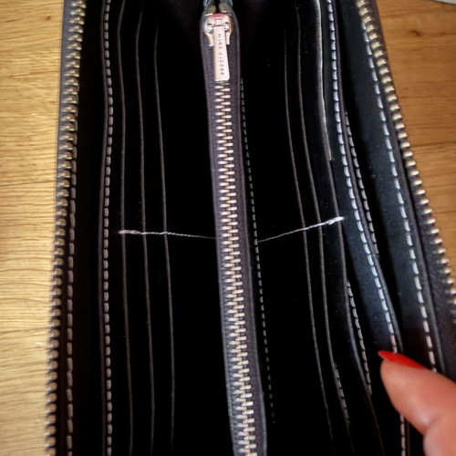Marc Jacobs wallet black, like new