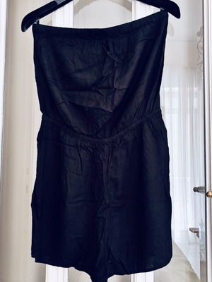 H&M Divided Strapless Playsuit Black, Like New, Size M