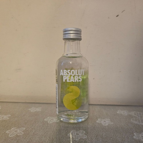 Absolut vodka miniatures new, 4 different, 4 x 50ml