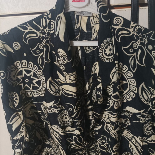 Vintage πουκάμισο Hucke Mode Collection σαν καινούργιο, μαύρο και κρεμ φλοράλ
