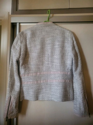 Sarah Lawrence transitional jacket with zipper like new