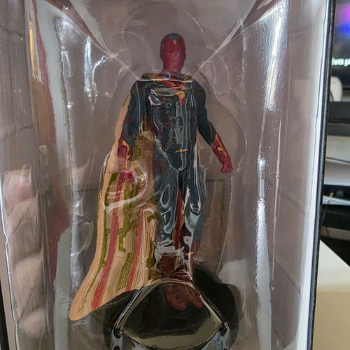 Marvel Movie Collection Vision figure and magazine like new, issue 23