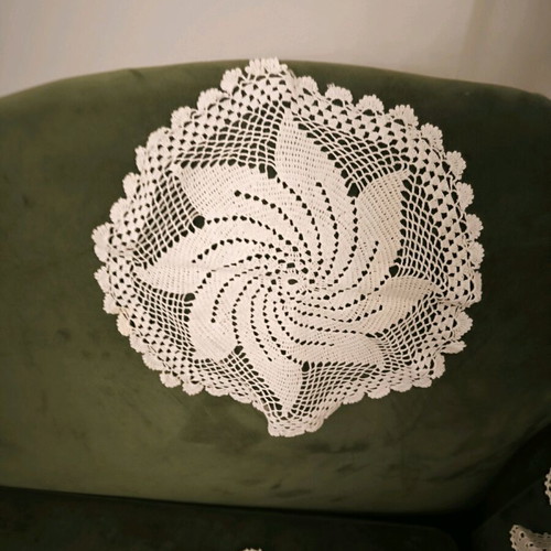 Table linens like new, set of about 80 pieces