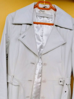 Leather white winter coat Attrattivo like new