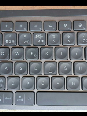 Logitech MX Keys S keyboard like new, QWERTY layout