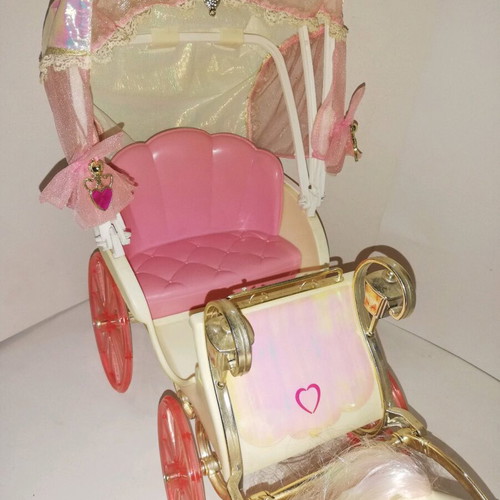 Barbie Crystal Carriage 1991 like new, vintage horse
