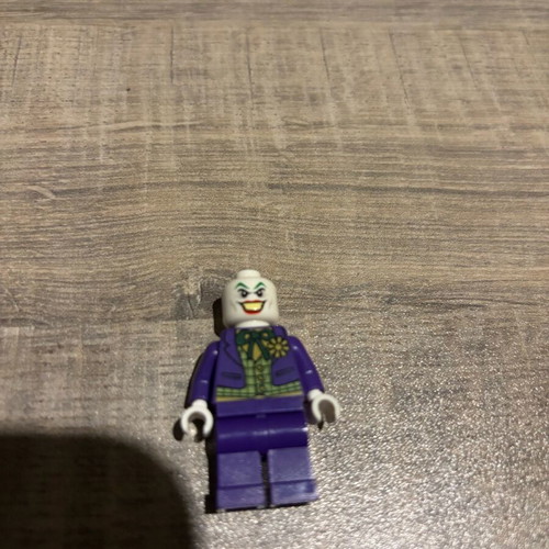 Figure like new, excellent condition