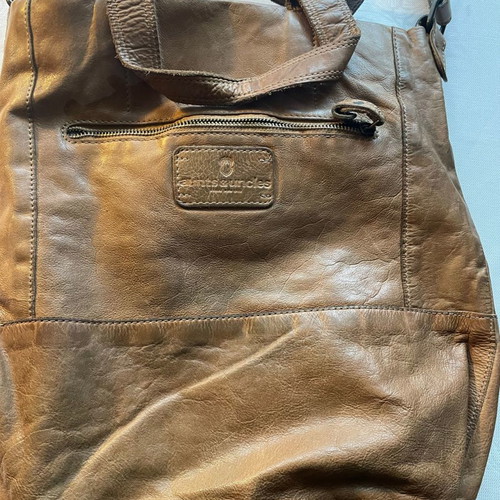 Aunts & Uncles Leather bag