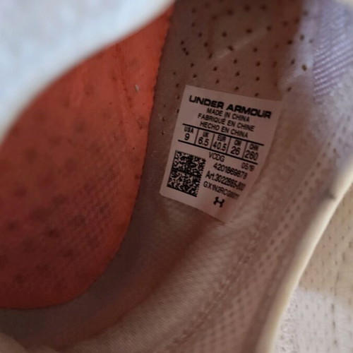 Under Armour running shoes like new, beige size 40.5