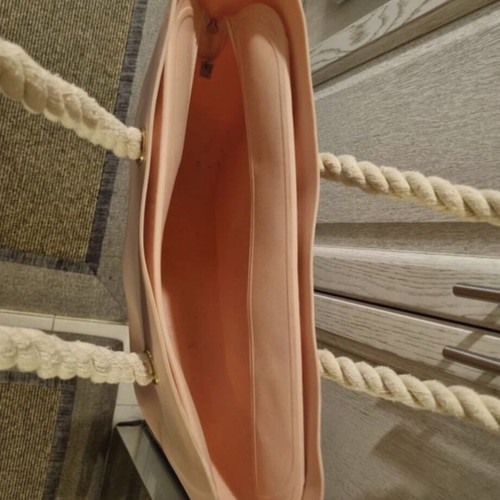 Shoulder bag like new pink with hard large rope