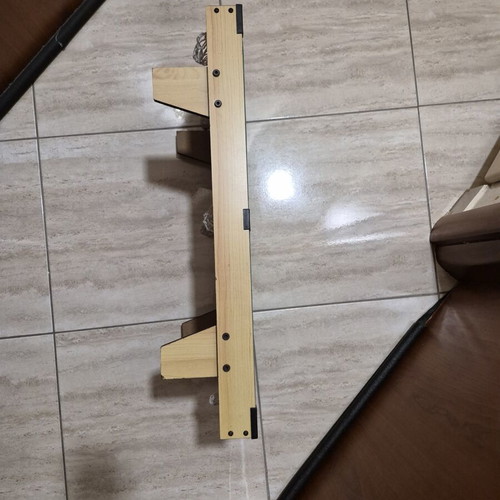 Mini pool table used, missing 1 ball