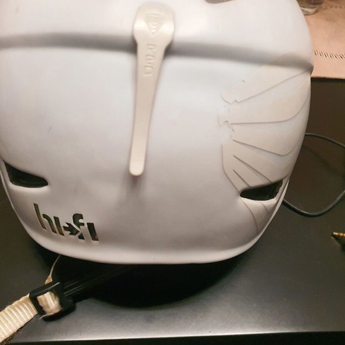 Red-Burton Hi-fi snowboard-ski helmet used, size XL with headphones