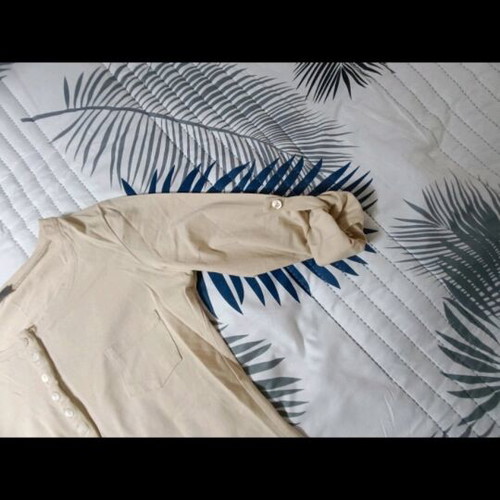 Women's long-sleeve blouse in beige, like new, size S