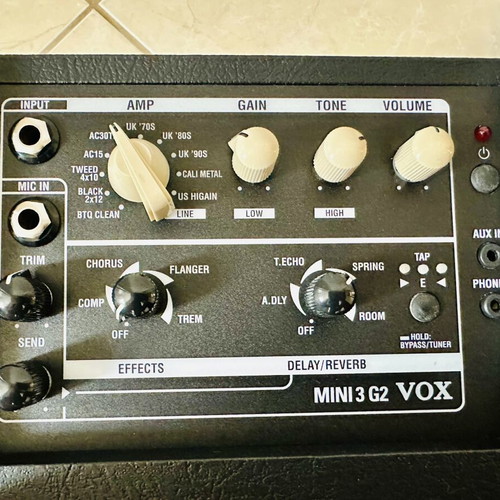 Vox Mini 3 G2 Guitar Amplifier like new, portable with effects