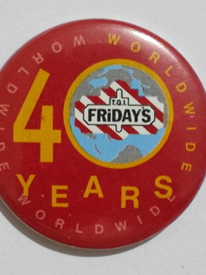 Επετειακή Κονκάρδα T.G.I Friday's 40 Years μεταχειρισμένη, κόκκινη πορτοκαλί