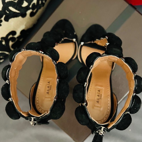 Alaia sandals used, size 36, black, like new worn twice