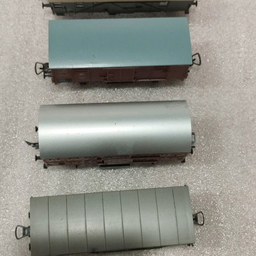 Commercial wagons 4 HO scale like new, various brands