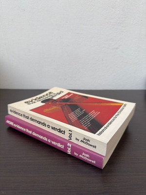Evidence That Demands A Verdict book like new, English