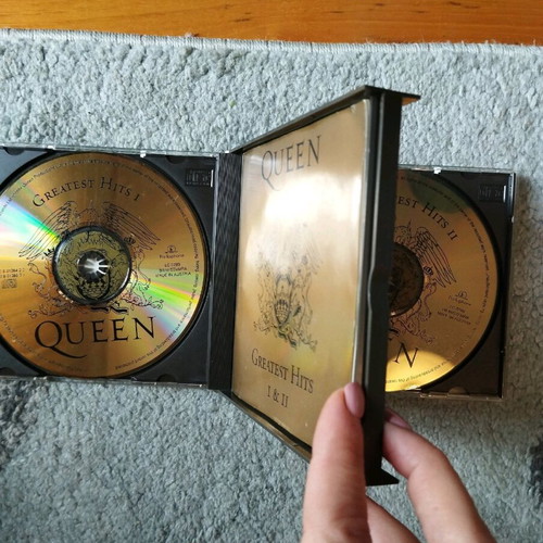 Queen Greatest Hits 1&2 CD used, two CDs with booklet