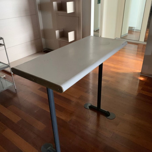 Work Bench like new 110cm width x 52cm length x 100cm height