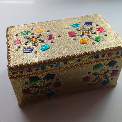 Decorative jewelry box like new, gold with colorful details