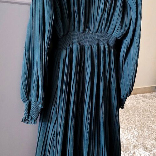 Zara emerald green dress new with stand collar and long sleeve