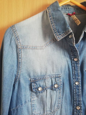 Denim shirt Stradivarius like new, size M, blue