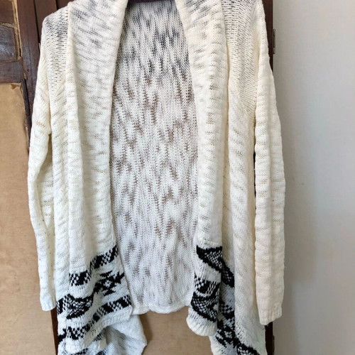 White knitted cardigan like new, size L