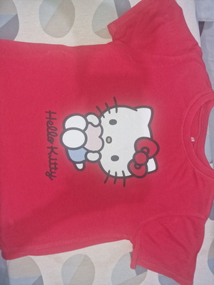 H&M κόκκινο μπλουζάκι Hello Kitty, μέγεθος 128-134 εκ., ηλικία 6-7