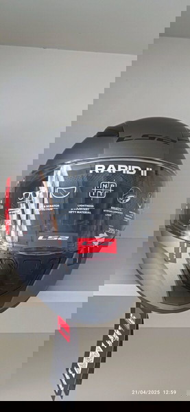 Κράνος μηχανής LS2