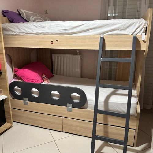 Modecco bunk bed like new with mattresses, 2 beds, ladder, storage drawers